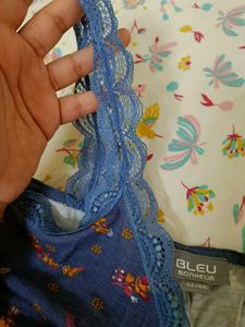 Lace Cami Top Mango/ Urbanic/ Zara