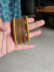 Side Bangles (12brown,4orrange Thread,4multicouler