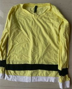 Yellow colourblock tshirt