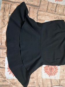Black Flarred Top