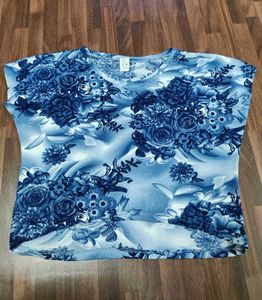 Blue-tiful Floral Crop top