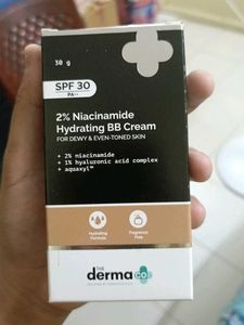 The Derma Co 2% Niacinamide Hydrating BB Cream