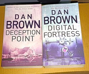 Set Of 2 Dan Brown&#39;s Book - Deception Point And Digital Fortress