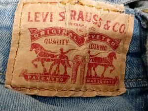 Levi&#39;s Blue Denim Jeans