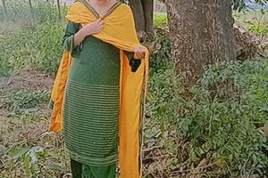 Full Set Of Salwar Kameez And Duppta