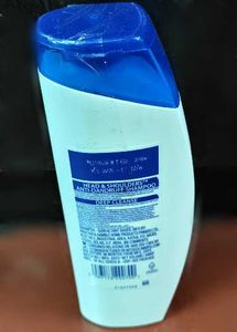 Head &amp; Shoulders Oily Dandruff Shampoo(NEW,SEALED)