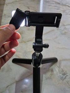 Black Selfie Stick
