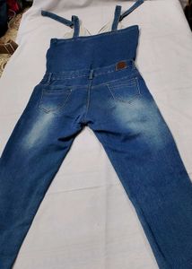 Versace Dangri For Womens 15-21 Age