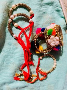 !!SALE!!🥳5 Multicolour Bracelets