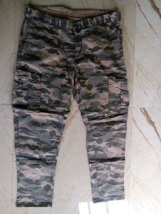 Camouflage print cargo pants