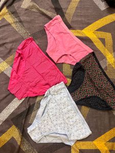 Brief Set Of 4