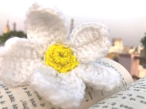 Crochet Daisy Hair Tie