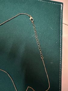 Gold Pendant Necklace