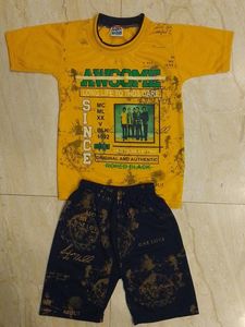 Tshirt & Half paint KIDS(1 to 2 Yr Cloth)