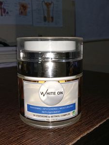 Whiteoncream