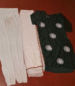 Women&#39;s Kurta Set