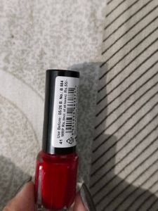 ELLE 18 Nail Pops/Deep Red