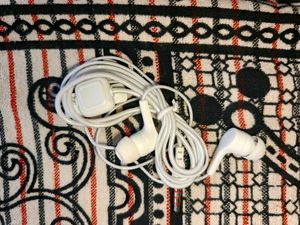 Ubon Earphone