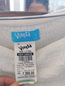 white chic crop top.