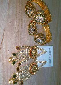 Earings & Handcuff Combo