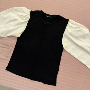 Zara Balloon Sleeved Top 🫶🏼