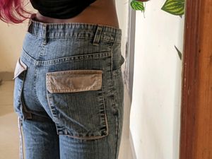 ON SALE Unique Botcut Jeans 👖✨