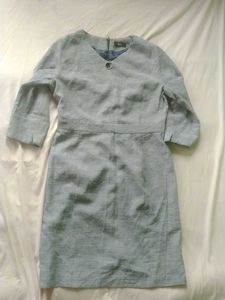Gray Fitted Dress - Elegant & Versatile