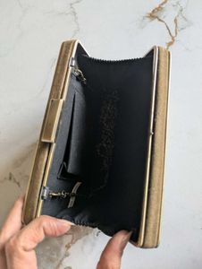 Metallic Clutch