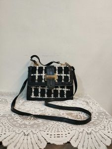 Chic Crossbody Bag🌸