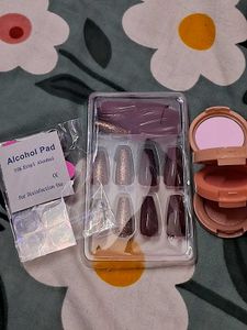 Blusher &amp; Highlighter With Nails Combo