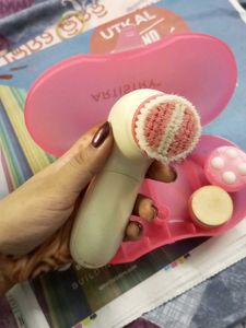 Artistry Automatic Face Roller