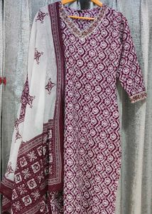 Maroon Printed Kurta Set with duppata