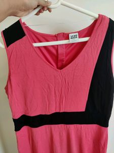 Pink Sleeveless Bodycon Dress