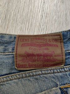 Ma1875 Levi&#39;s jeans waist 42