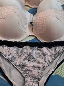 Four  Imported Fabric Bra