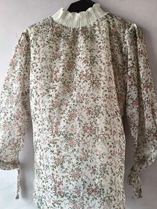 Floral Pleated Mock Neck Top