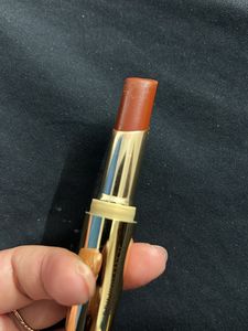 Lakme 9to5 Power play Priming Matt Lipstick