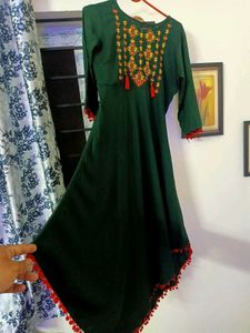 Women&#39;s GREEN ANARKALI KURTI