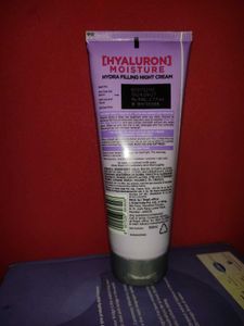 LOreal Paris Hyaluron Moisture