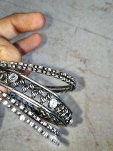 Silver Tone Bangle Set
