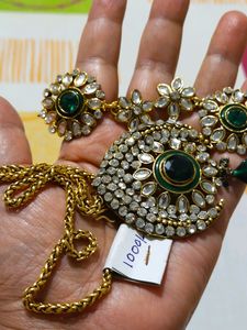 Pendent Set