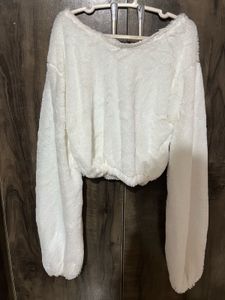 Fluffy White Lounge Set
