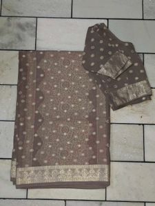 Elegant Polka Dot Saree ✨️
