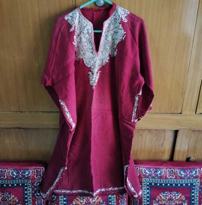 Red🔴Perfection: Embroidered Kashmiri Feran