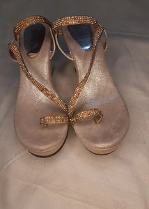 *PRICE DROP* Diamond Golden Heels Sandal