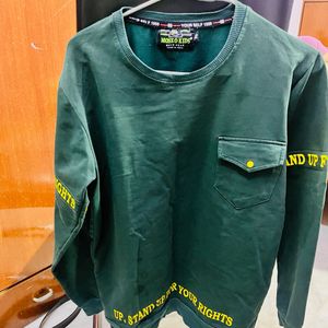 bottle green t-shirt