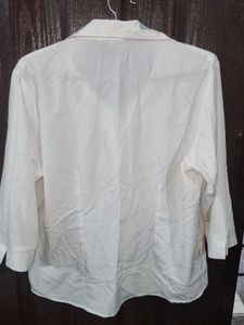 Women&#39;s Formal Fit Shirt