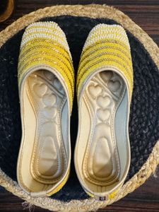 Yellow Beaded Juttis - Size 6