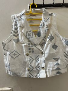 Geometric Print Cropped Vest