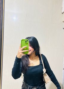 Fitted Black Top ♠️